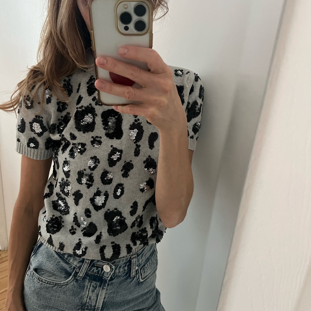 Sweater short sleeves animal print sequins